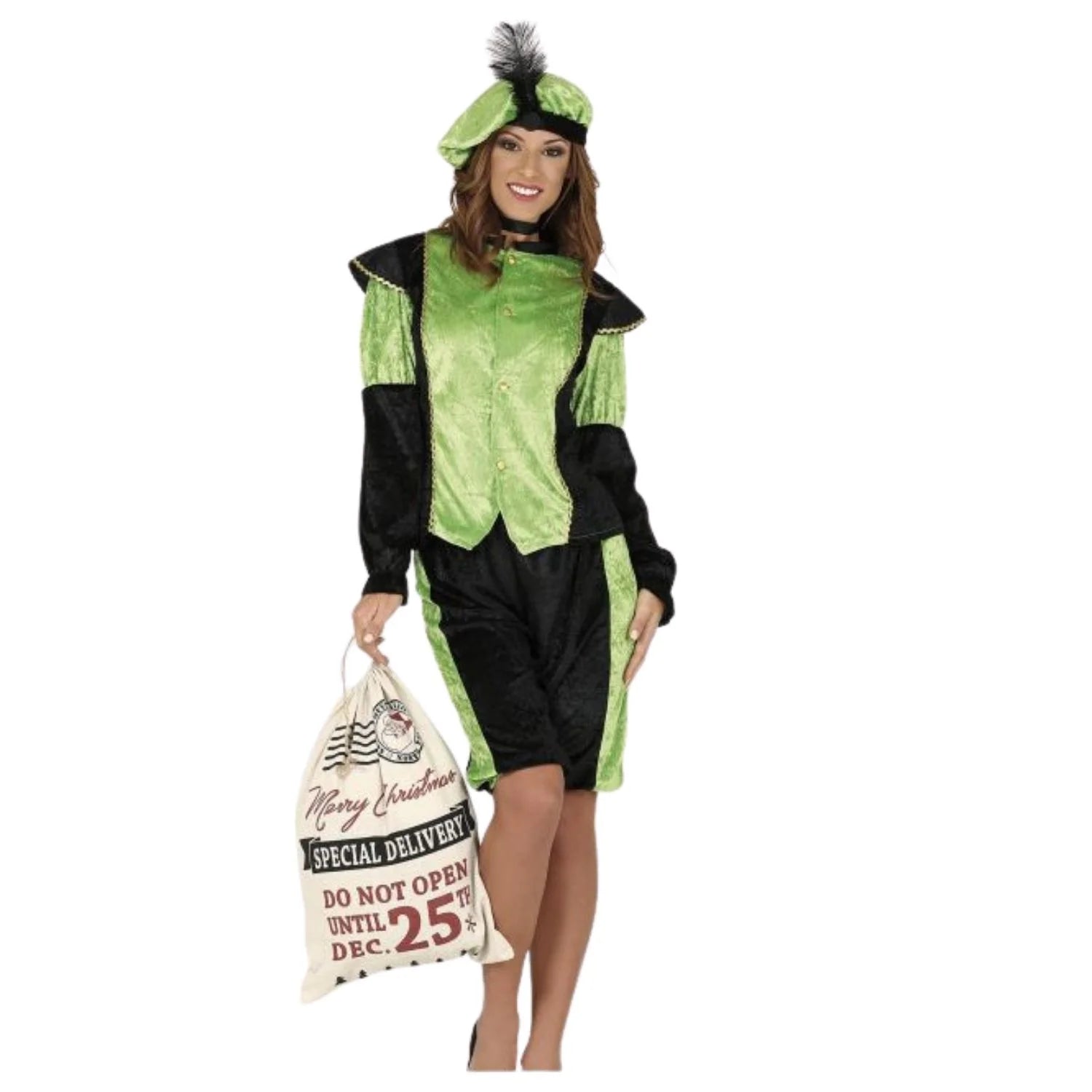 Mujer con disfraz de paje verde navideño con gorro camisa y pantalón para cabalgata