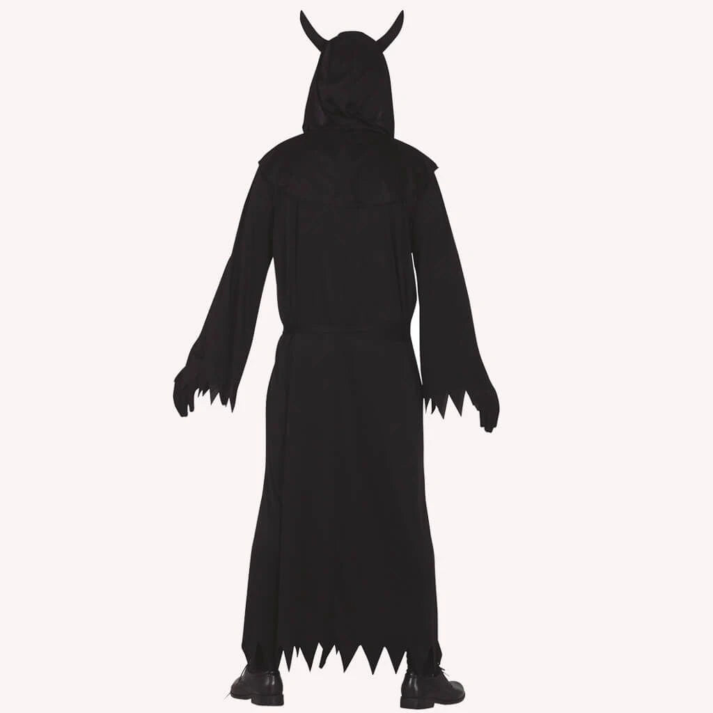 Hombre con disfraz demonio Satán para Halloween
