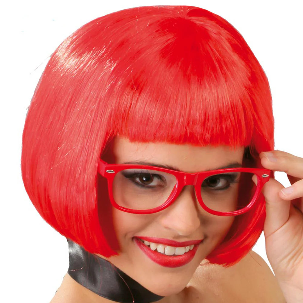 peluca roja con flequillo corto