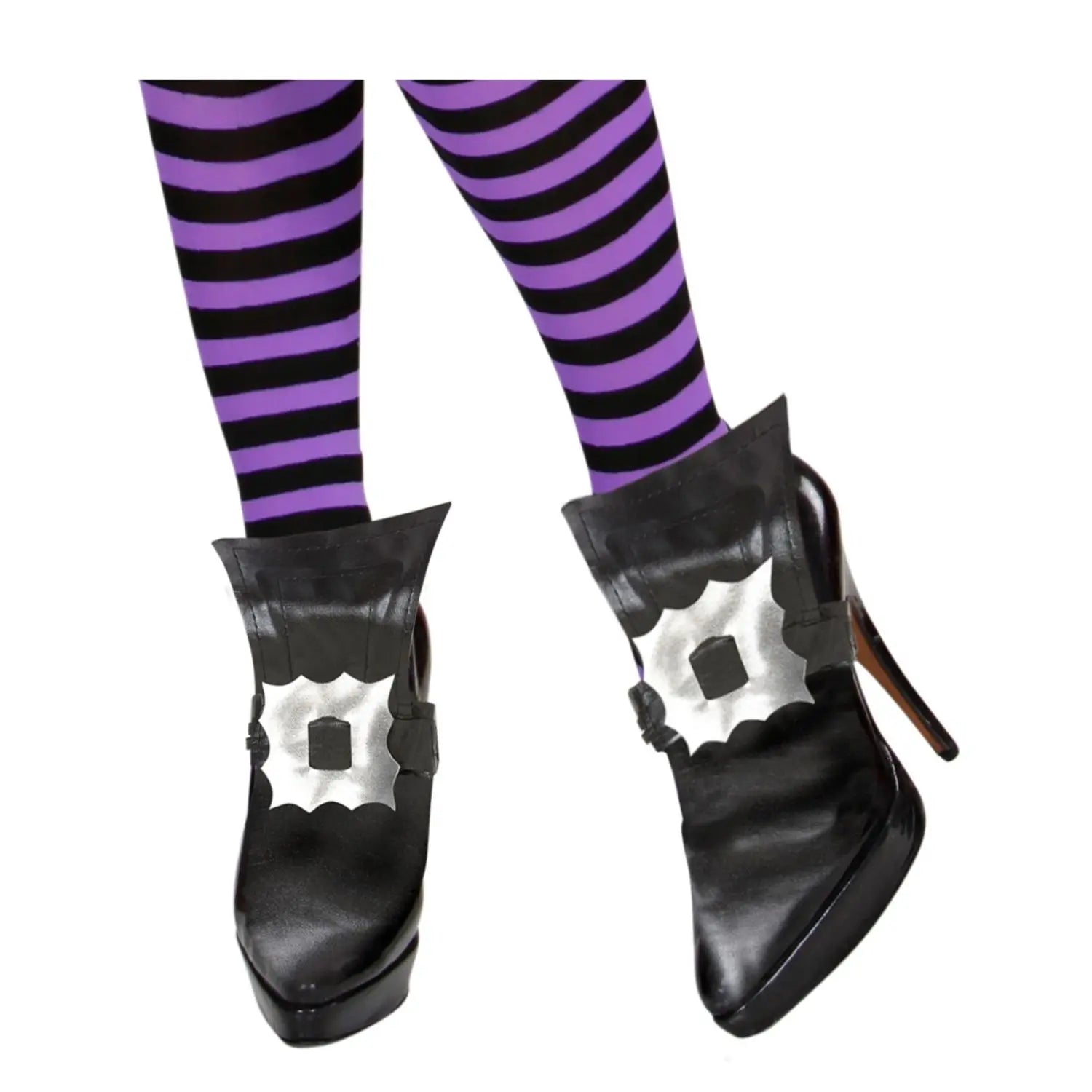 cubrezapatos negros con hebilla complemento para look de bruja en Halloween o fiestas temáticas