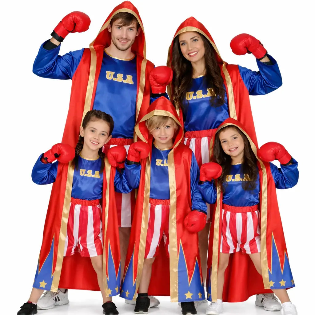 Grupo de amigos disfrazados de boxeadores con guantes y ropa deportiva en Carnaval