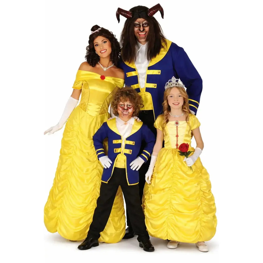 Grupo de amigos disfrazados de Bella y Bestia y personajes del cuento en Carnaval