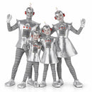 Grupo de amigos disfrazados de robots futuristas con estilo extraterrestre en Carnaval