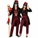 Pareja con disfraces vudú de terror coordinados para Halloween con estética oscura