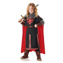 Niño con disfraz de caballero medieval negro infantil con túnica, capucha, cinturón, brazaletes y capa roja