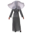 Mujer con disfraz de monja diabólica para Halloween