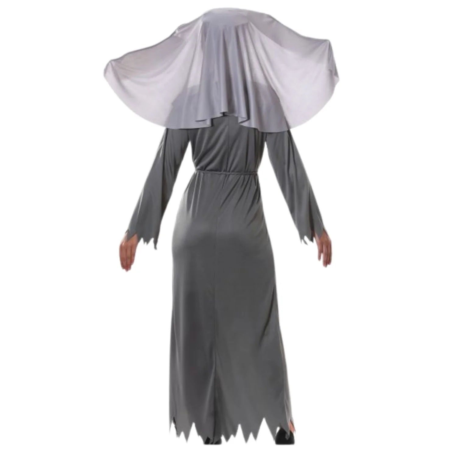 Mujer con disfraz de monja diabólica para Halloween