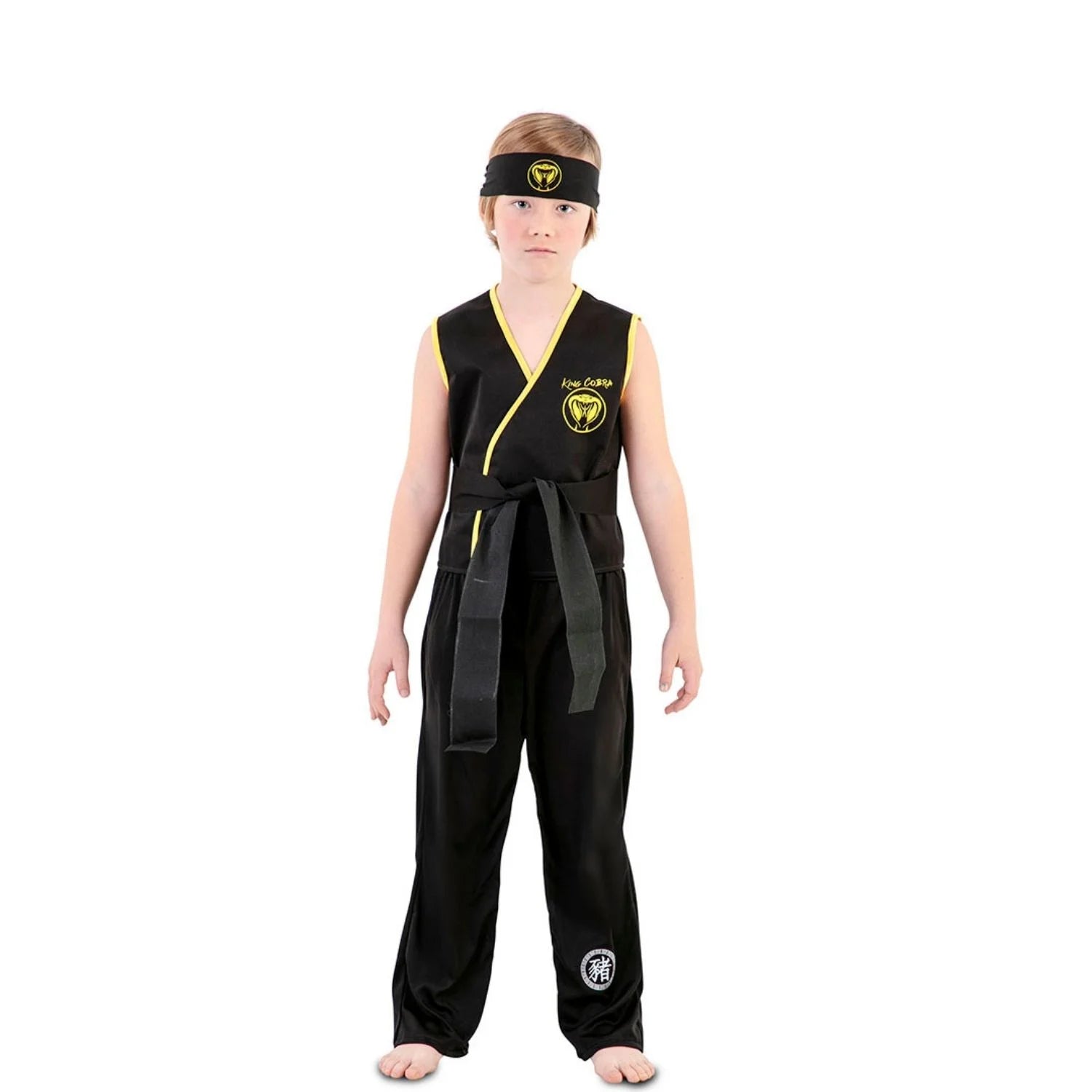 Disfraz Karate Cobra King Infantil con camiseta negra, pantalón y cinta inspirado en Cobra Kai
