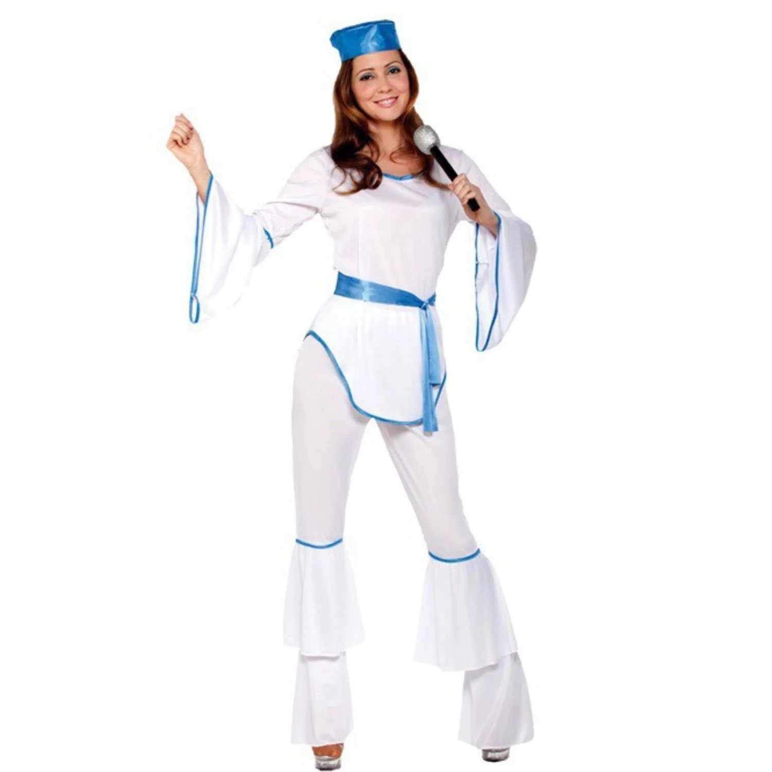 Mujer con disfraz disco blanco y azul inspirado en los años 80