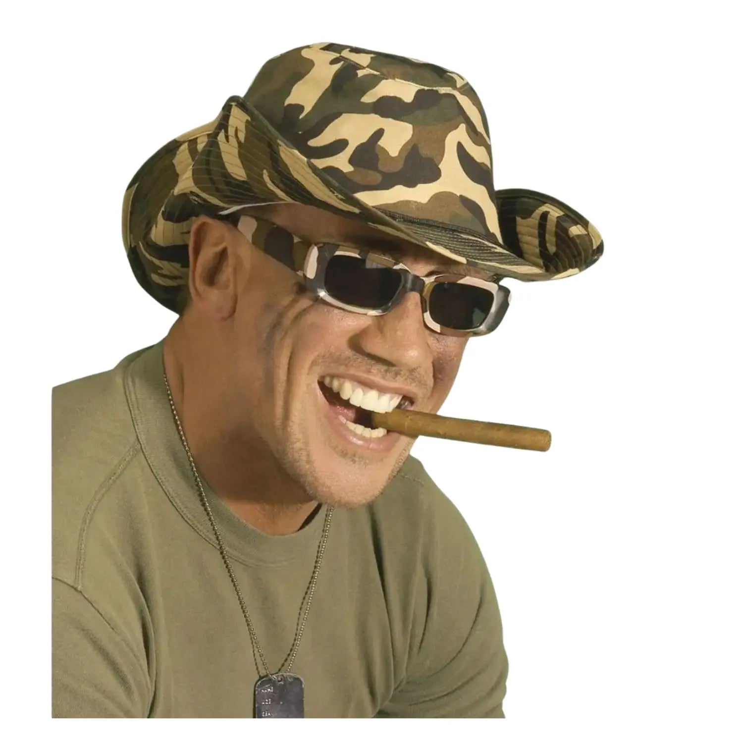 sombrero de camuflaje complemento para look militar o de aventura con estilo original