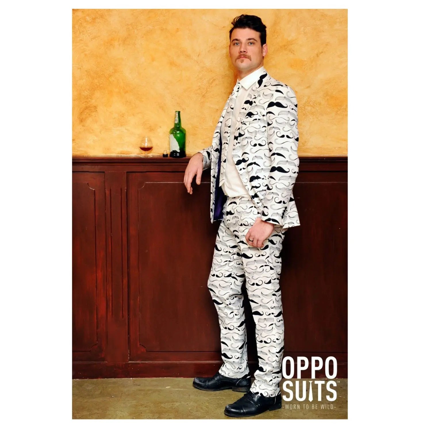 Traje Don Mostacho para hombre con estampado de bigotes y corbata